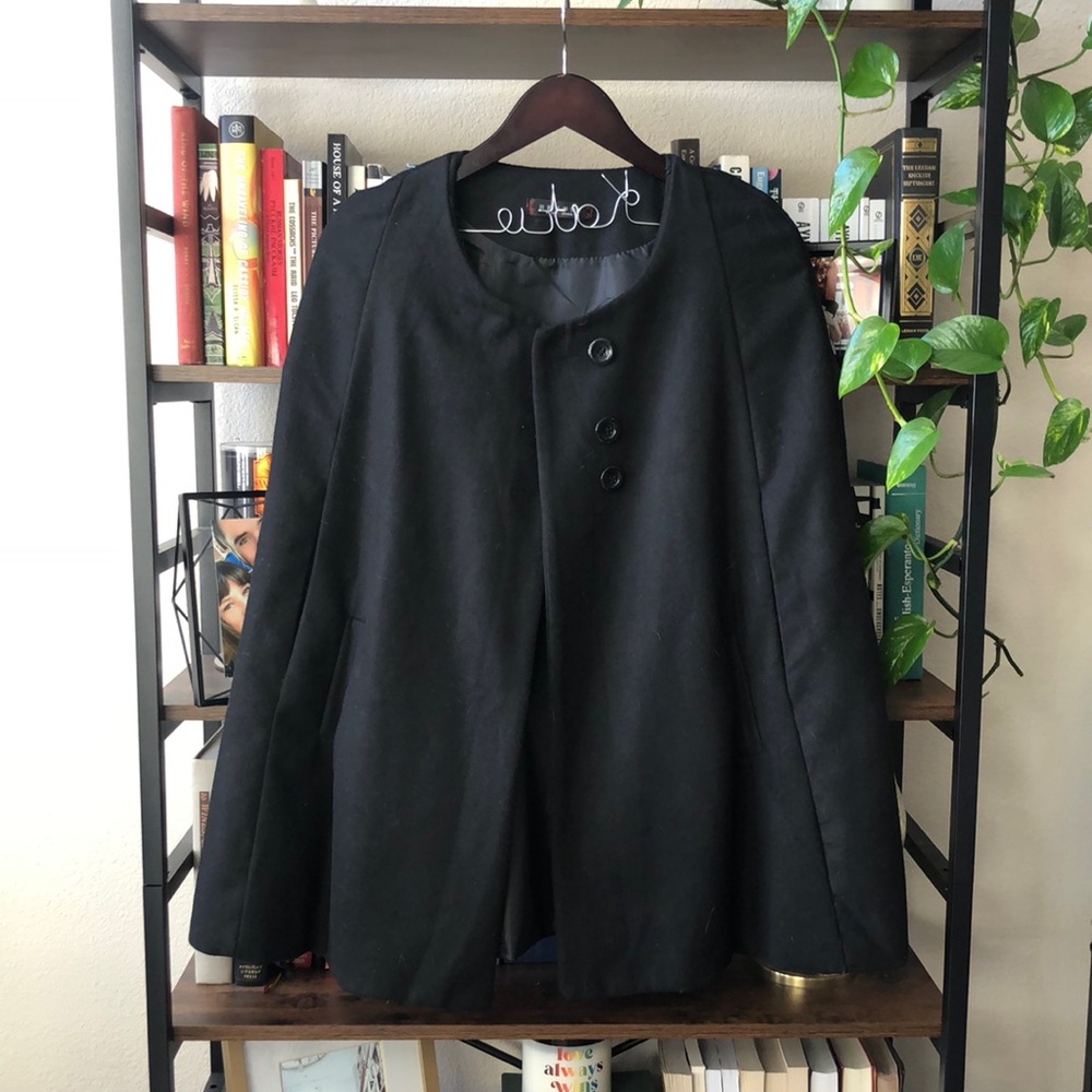 Black Women’s Cape